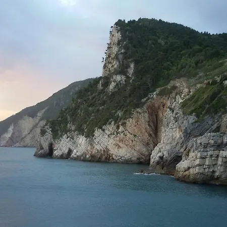 La Casa Dei Dipinti Delle Cinque Terre شقة لا سبيتسْيا