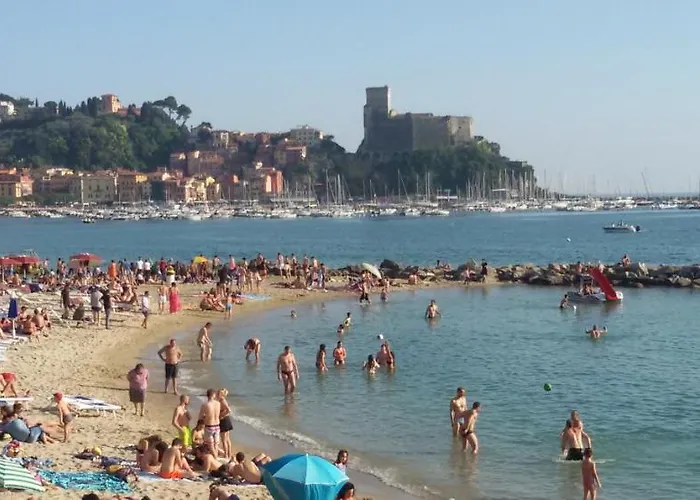 La Casa Dei Dipinti Delle Cinque Terre La Spezia
